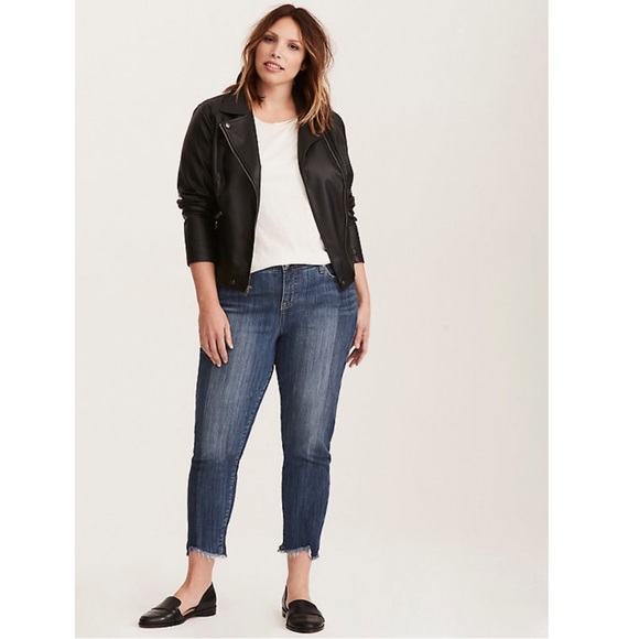 torrid Denim - Torrid frayed hem girlfriend jean Size 20